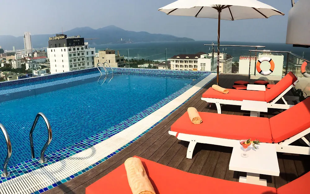 Helios Boutique Hotel & Spa Da Nang 4*,