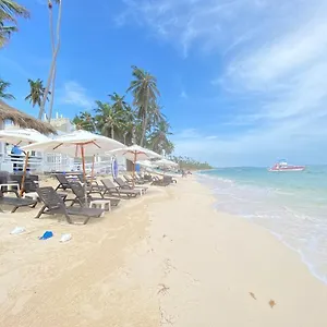https://hotel-ocean-front-caney.comcaribbean.com
